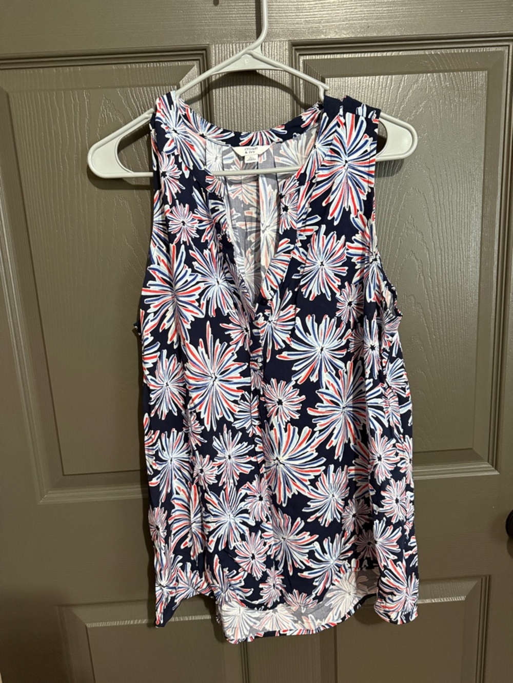 Crown & Ivy Sleeveless Navy Floral V-Neck Top